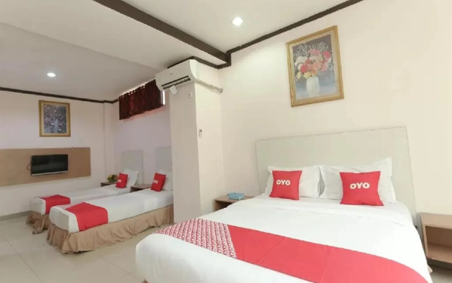 OYO 2057 Hotel Kharisma