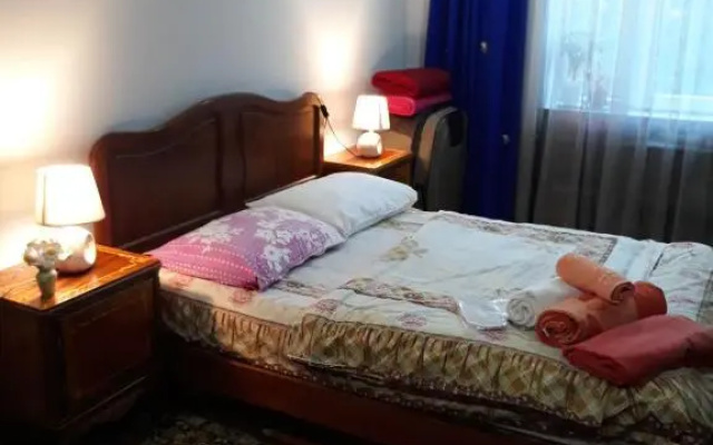 Guest House 27