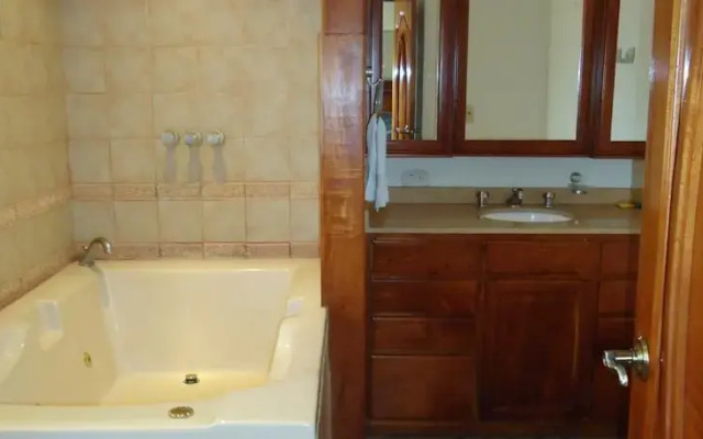 Michaels Surfside Hotel