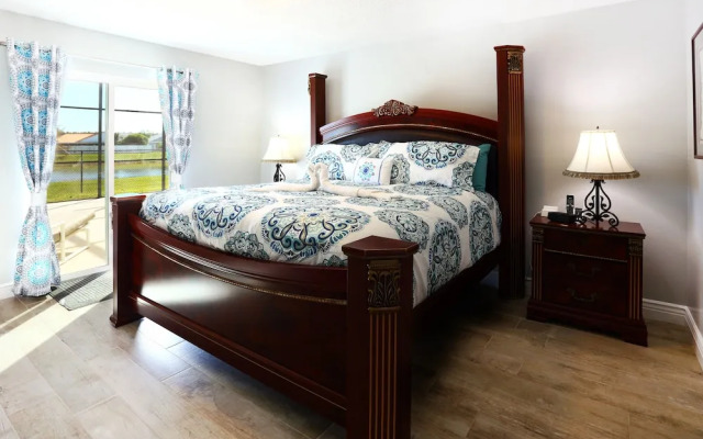 Rainbow's End 3 Bedrooms Lake Views