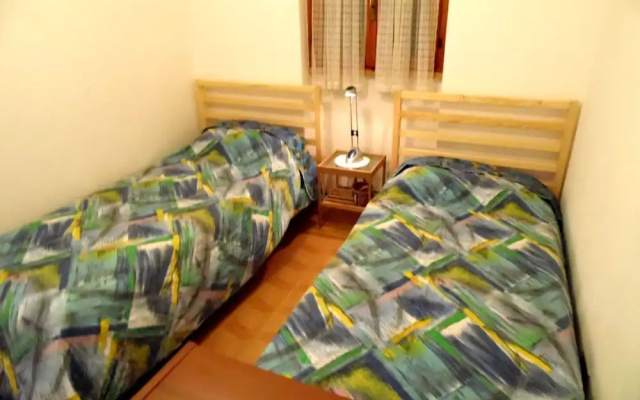 Cozy Apartment With Balcony & Beautiful Lake View
