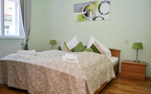 Riverside Ruterra Apartment