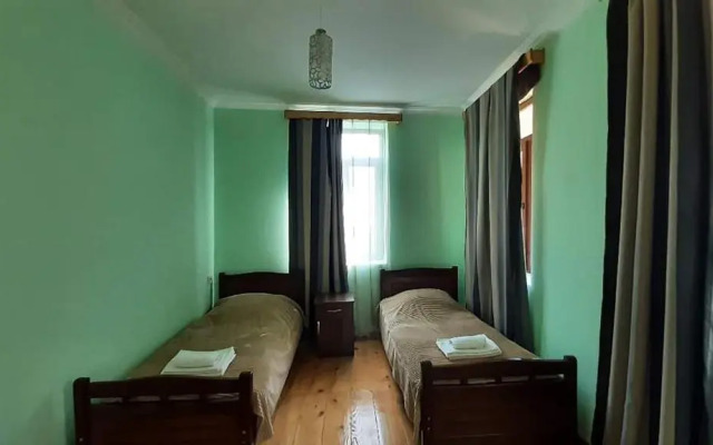 Guest House Eka