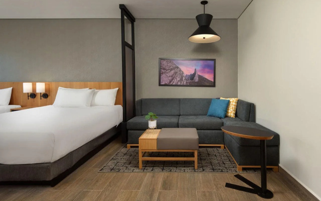 Hyatt Place Monterrey Valle