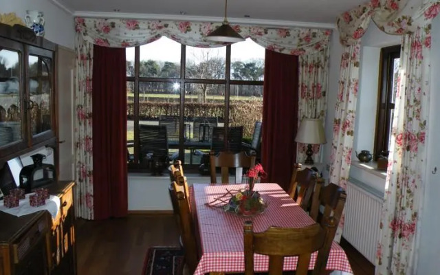 Holiday home de Heerevelden