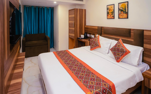 Hotel Golden Oasis Delhi