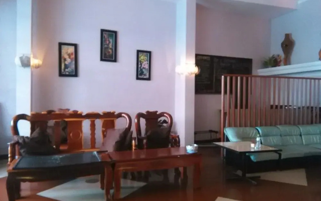 Mama'S Villa