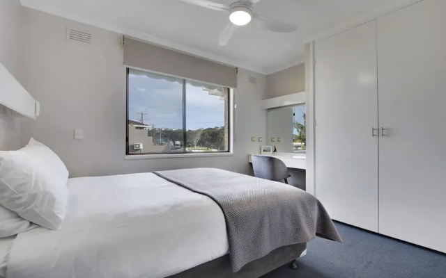 Hybiscus Waterfront Apartments