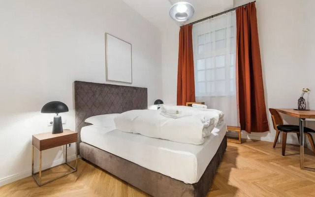 easy-flat Votiv - 153sqm Apartment with Terrace