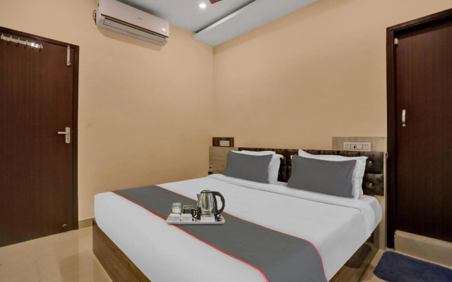 Collection O 70363 Sky Hotel