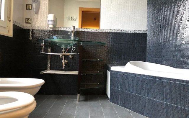 Hotel V Ciudad