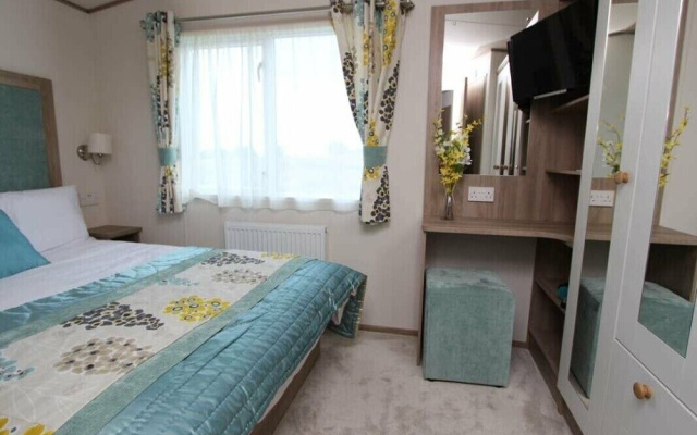 Tattershall Lakes Country Park - Holiday Accommodation 17807
