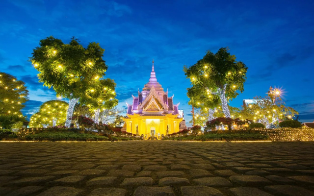 The River Residence Hotel