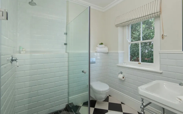 Malayla Guesthouse - Adults Only