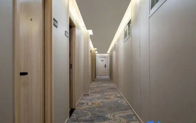 Sushi Hotel (Shanghai Huajiang Branch Road Guozhan Center Branch)