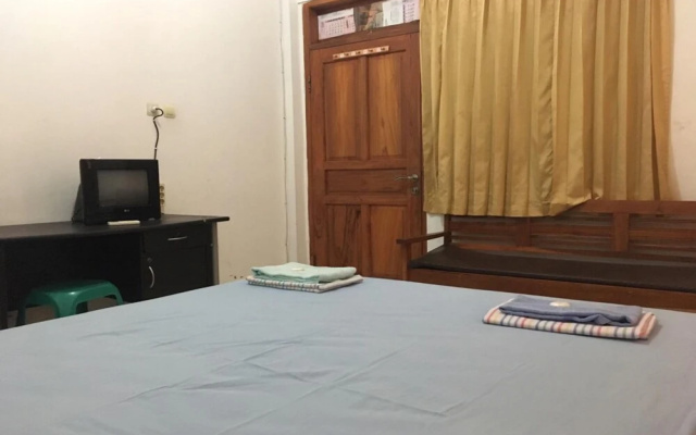 Oyo 1601 Anugrah Hotel