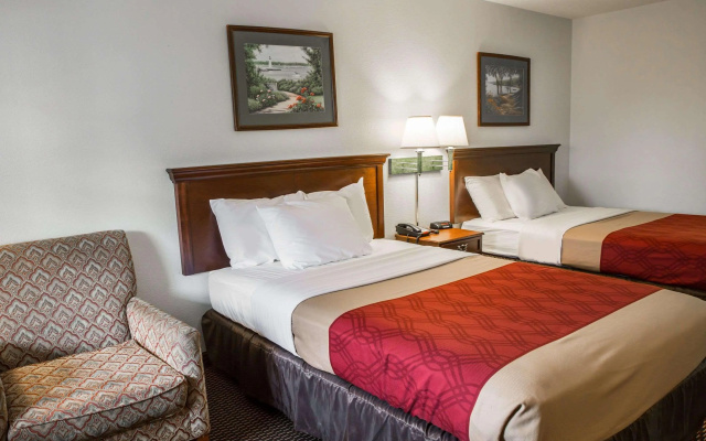 Econo Lodge Crystal Coast
