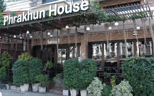 Phrakhun House