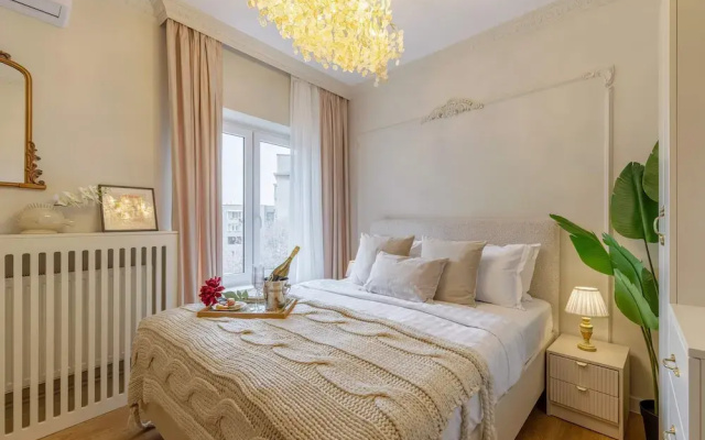Parisian-Inspired 1BR in the Heart of Bucharest - Balcony, AC & Fully Equipped