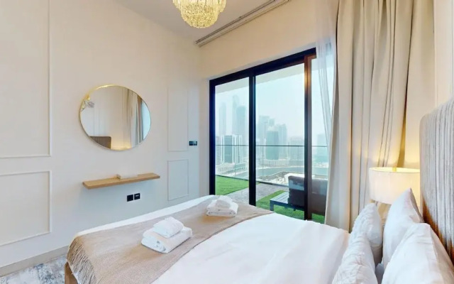 Business Bay - Binghatti Canal 1403