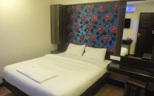 FabHotel Lemon Park