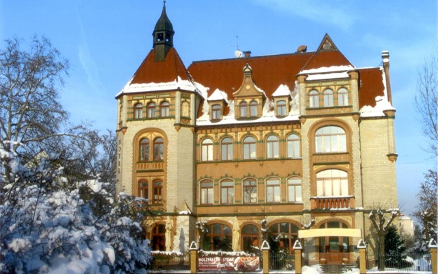 Hotel Artushof вид на фасад