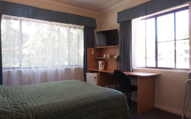 Normandie Motel and Function Centre