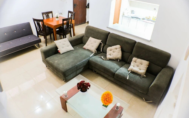 Beautiful Ground Floor Apt. Near Red Sea