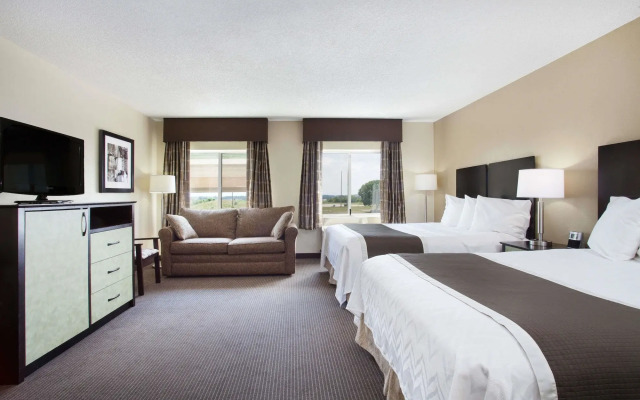 Baymont Inn And Suites Dale