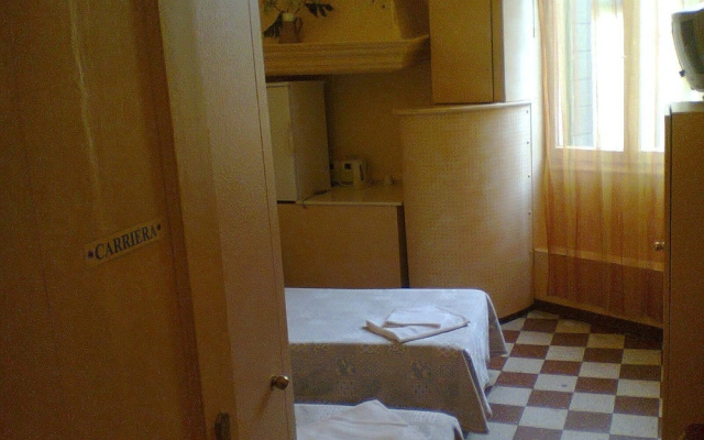Cadoro