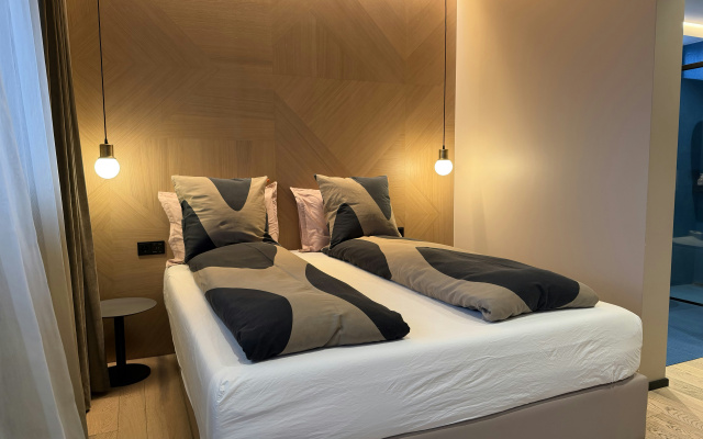 Hotel Lotus