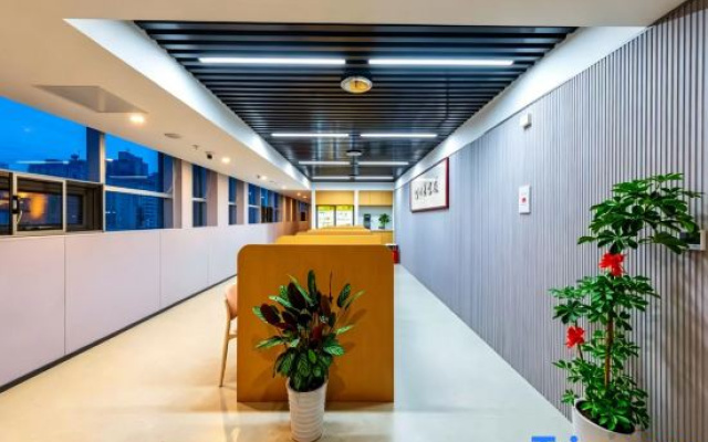 Hoco Hotel (Beijing Guomao Jianguomen Subway Station Branch)