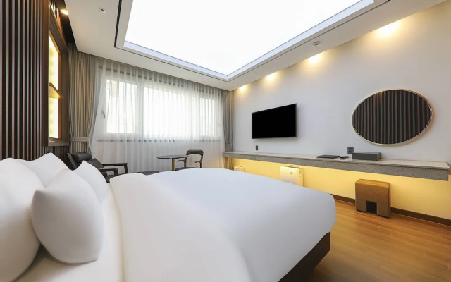 Hotel Demer
