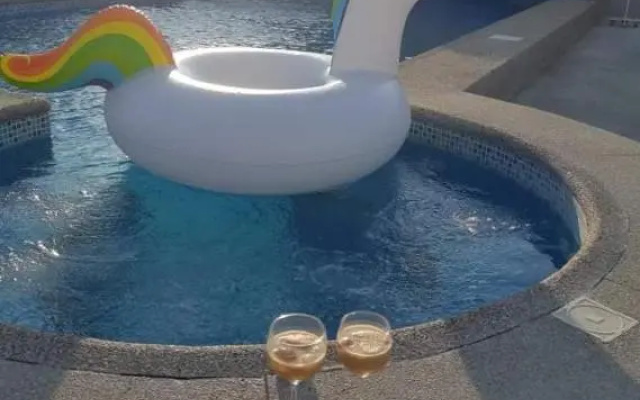 Hostal Las Garzas Del Pelado