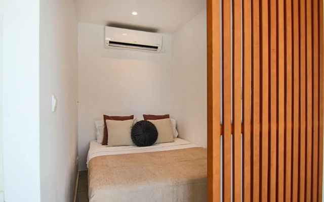 Phaedrus Living: Seaside Luxury Flat Harbour 104