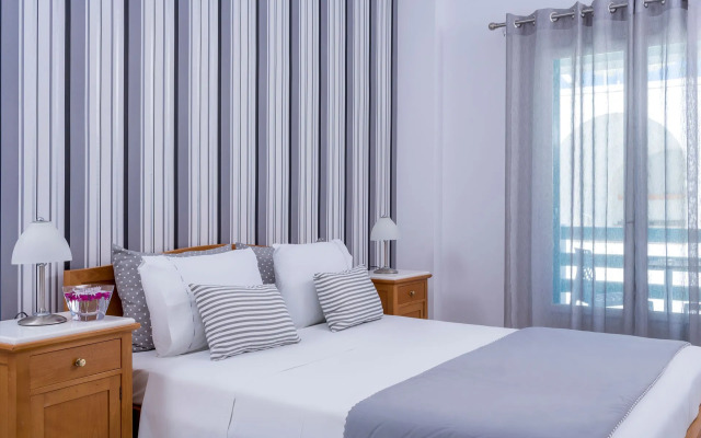 Santellini Hotel