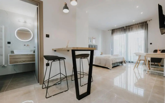 Pearl Apartel B5