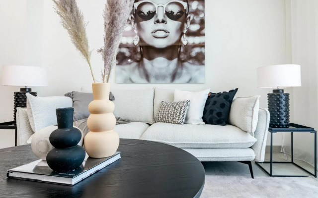 Inf2.7e- Holiday Home Estepona by Roomservices