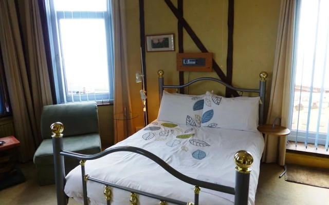 The Hotel Continental