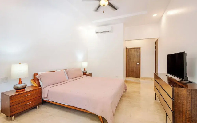 House Reserva Conchal Llama del Bosque
