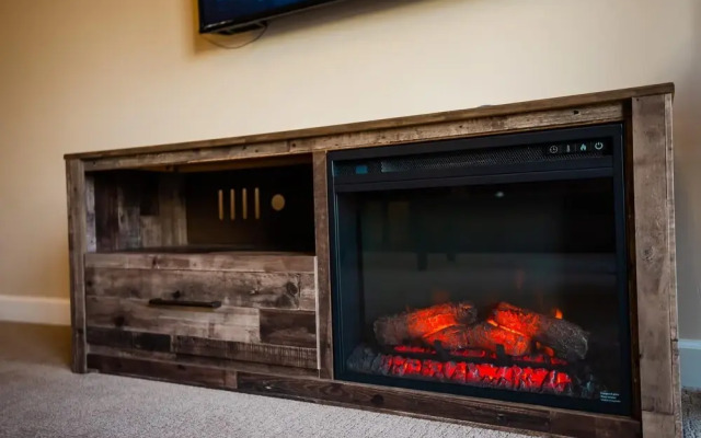 1 Bedroom Lake View Villa - Unit 406