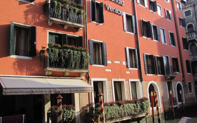 Отель Splendid Venice Venezia – Starhotels Collezione Италия, Венеция - 1 отзыв об отеле, цены и фото номеров - забронировать отель Splendid Venice Venezia – Starhotels Collezione онлайн вид на фасад
