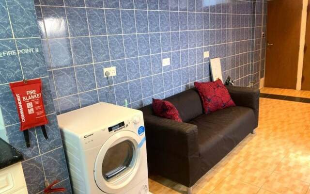 Immaculate 7-bed House in London