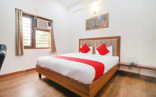 OYO 62646 Taj Classic