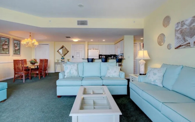 Ocean Walk 2430