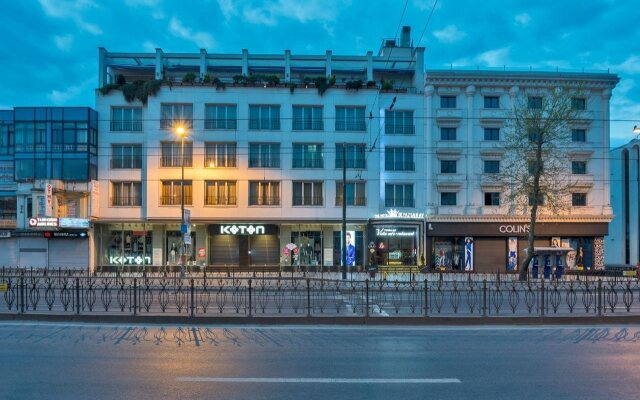 The Hotel Beyaz Saray & Spa Турция, Стамбул - 10 отзывов об отеле, цены и фото номеров - забронировать отель The Hotel Beyaz Saray & Spa онлайн вид на фасад