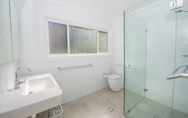Fingal Bay Beach House, 32 Lentara Street