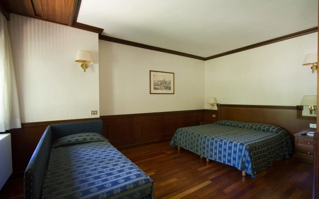 Hotel Corona