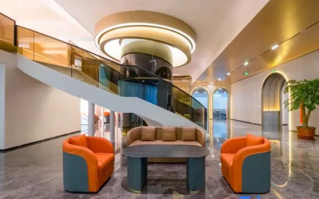 Mayjoys Hotel