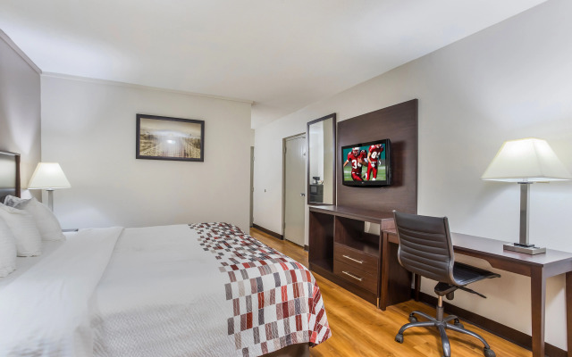 Red Roof Inn Meridian